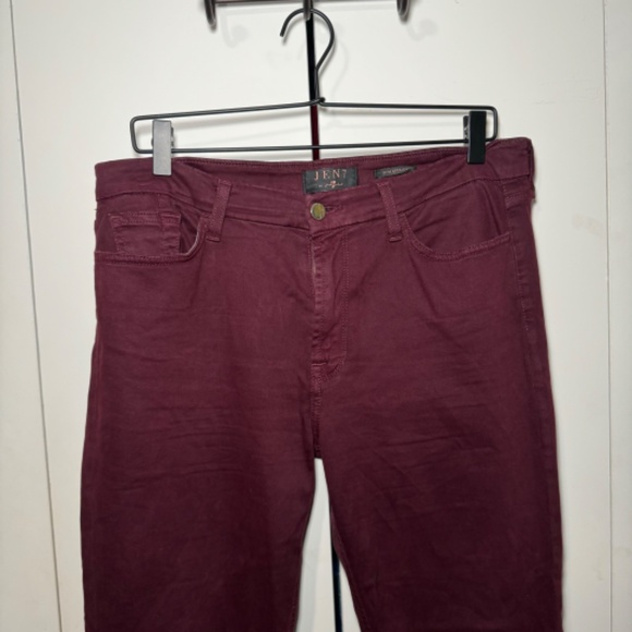 7 for all Mankind Jeans Women's Size 10 Maroon Jen7 Slim Straight Sateen - Picture 2 of 5